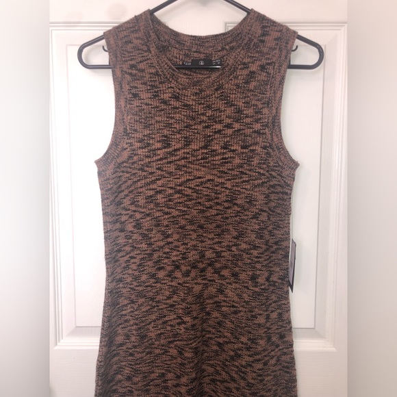 Volcom Sweater Knit tank dress (M) - Picture 3 of 15